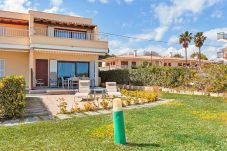 Huis in Playa de Muro - Beachfront Villa Socias Playa