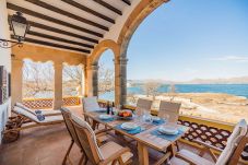 Villa in Alcudia - Beachfront Villa Es Clot