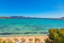 Appartement in Puerto Pollensa - Seafront Apartment Voramar 31