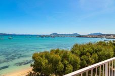 Appartement in Puerto Pollensa - Seafront Apartment Voramar 31