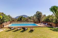 Country house w Pollensa - La Plana