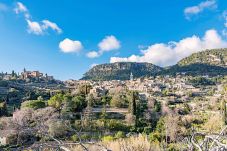 Country house w Valldemossa - VILLA PARADISE