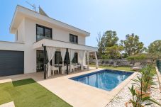 Villa in Alcudia - Beach Villa Cosins 1 Mel